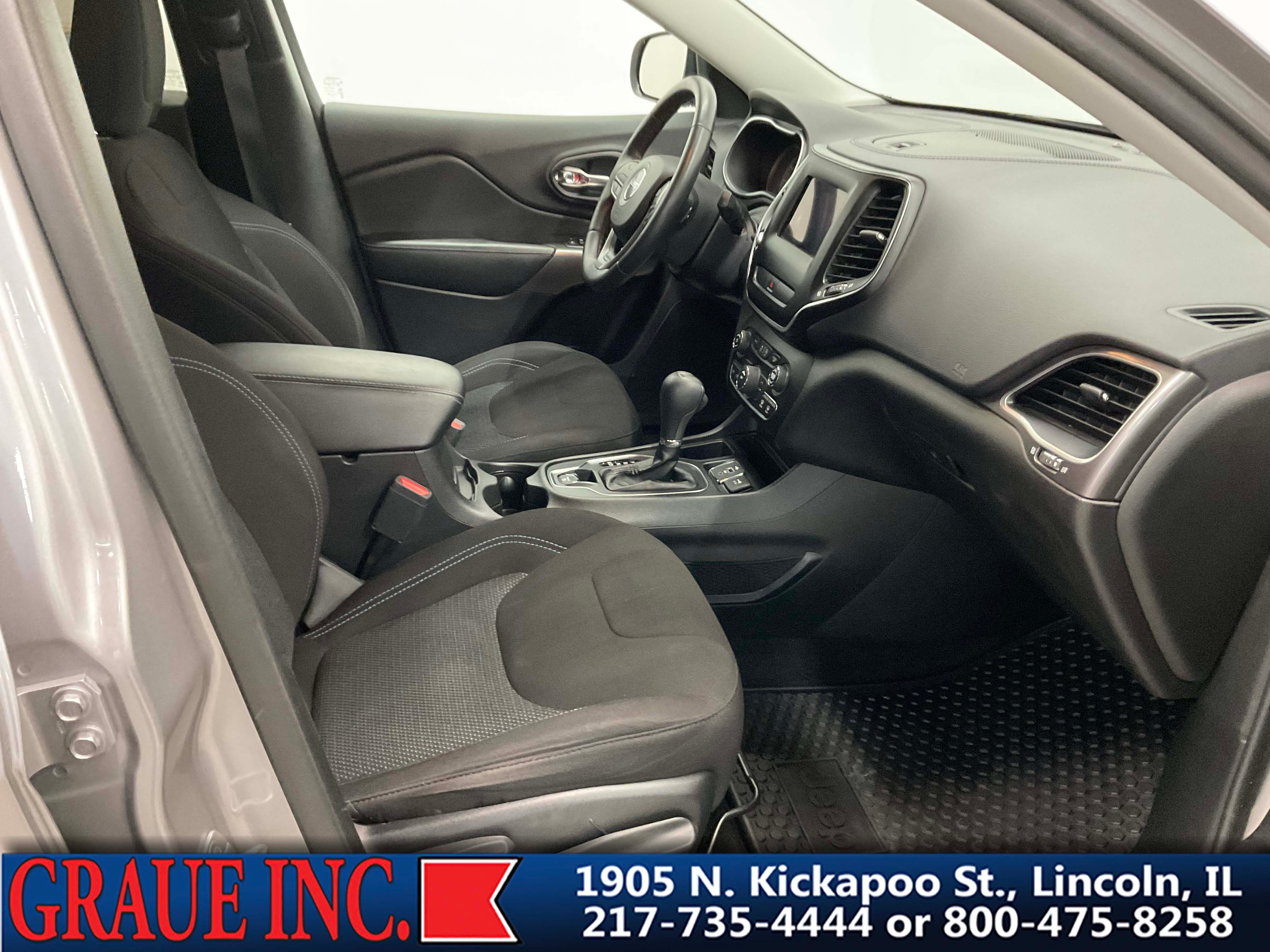 2019 Jeep Cherokee Latitude