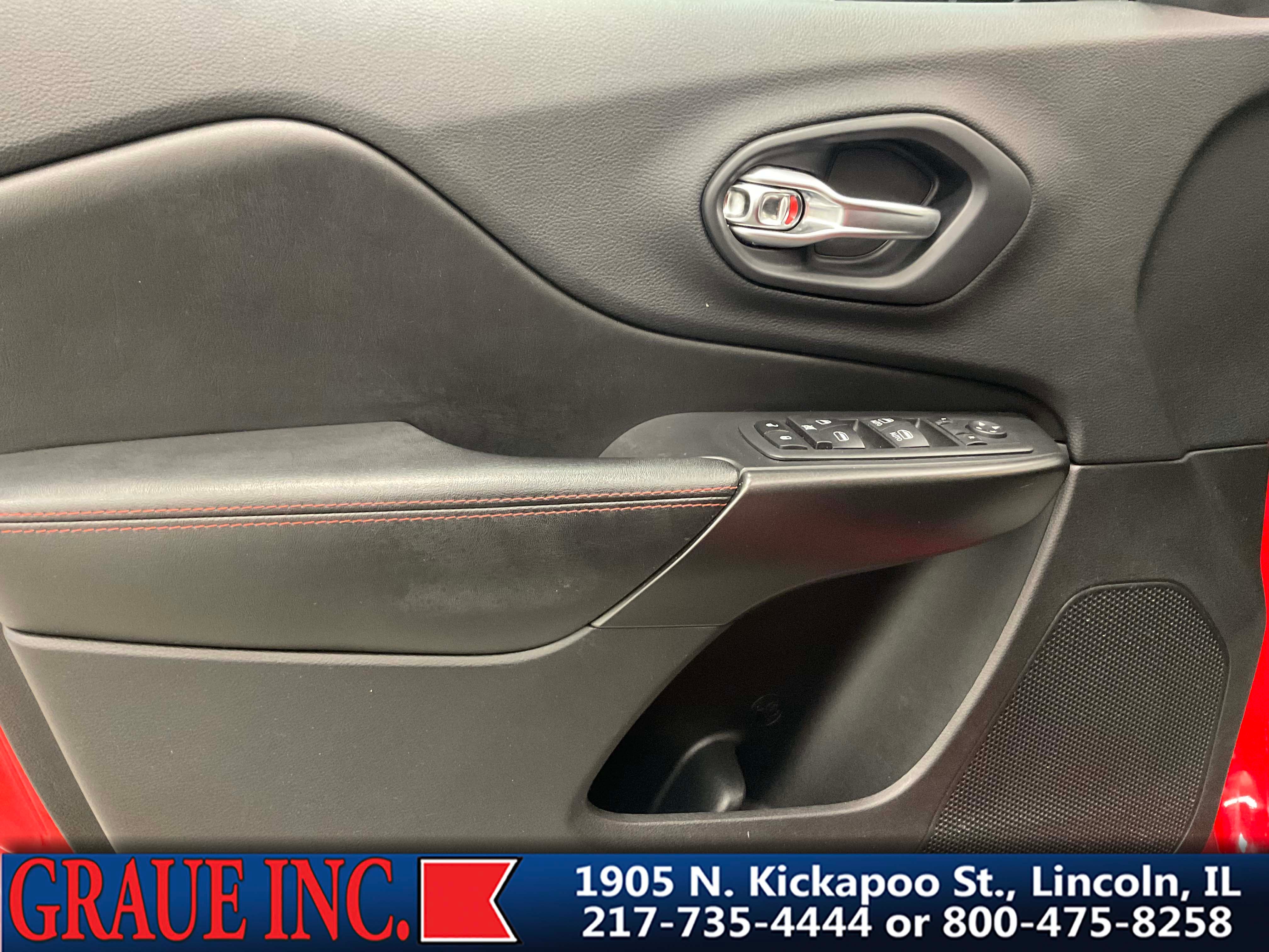 2019 Jeep Cherokee Trailhawk