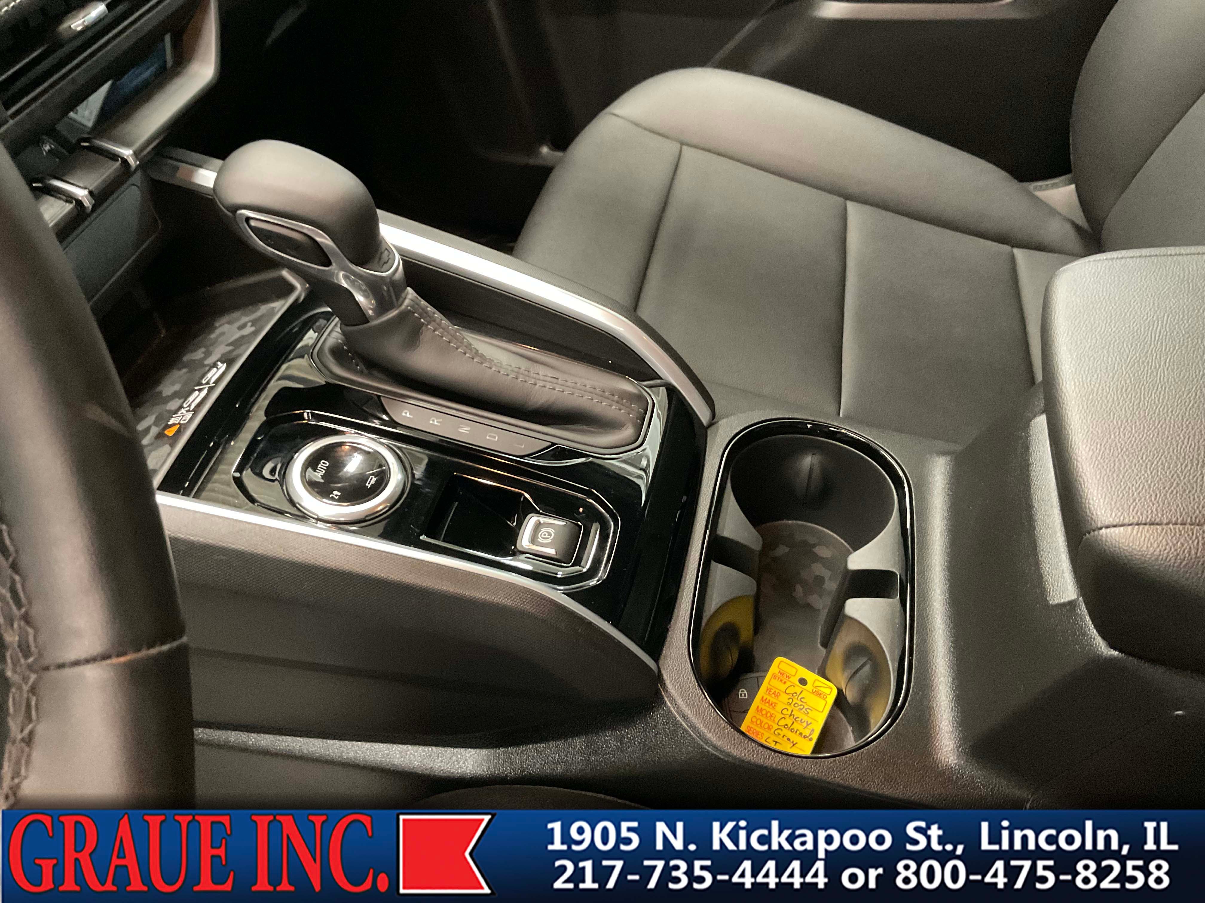 2025 Chevrolet Colorado WT/LT
