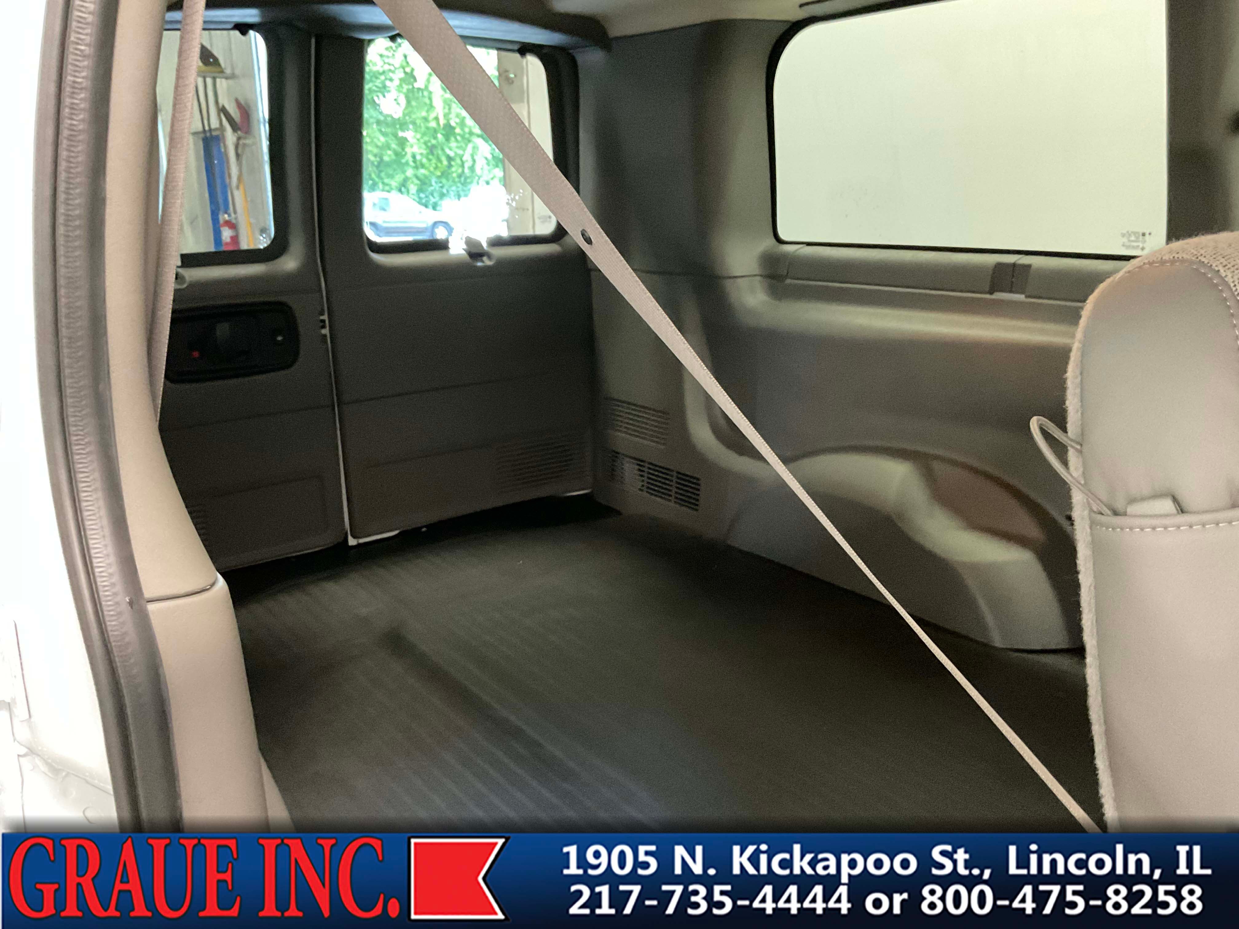 2025 Chevrolet Express Cargo 2500 WT