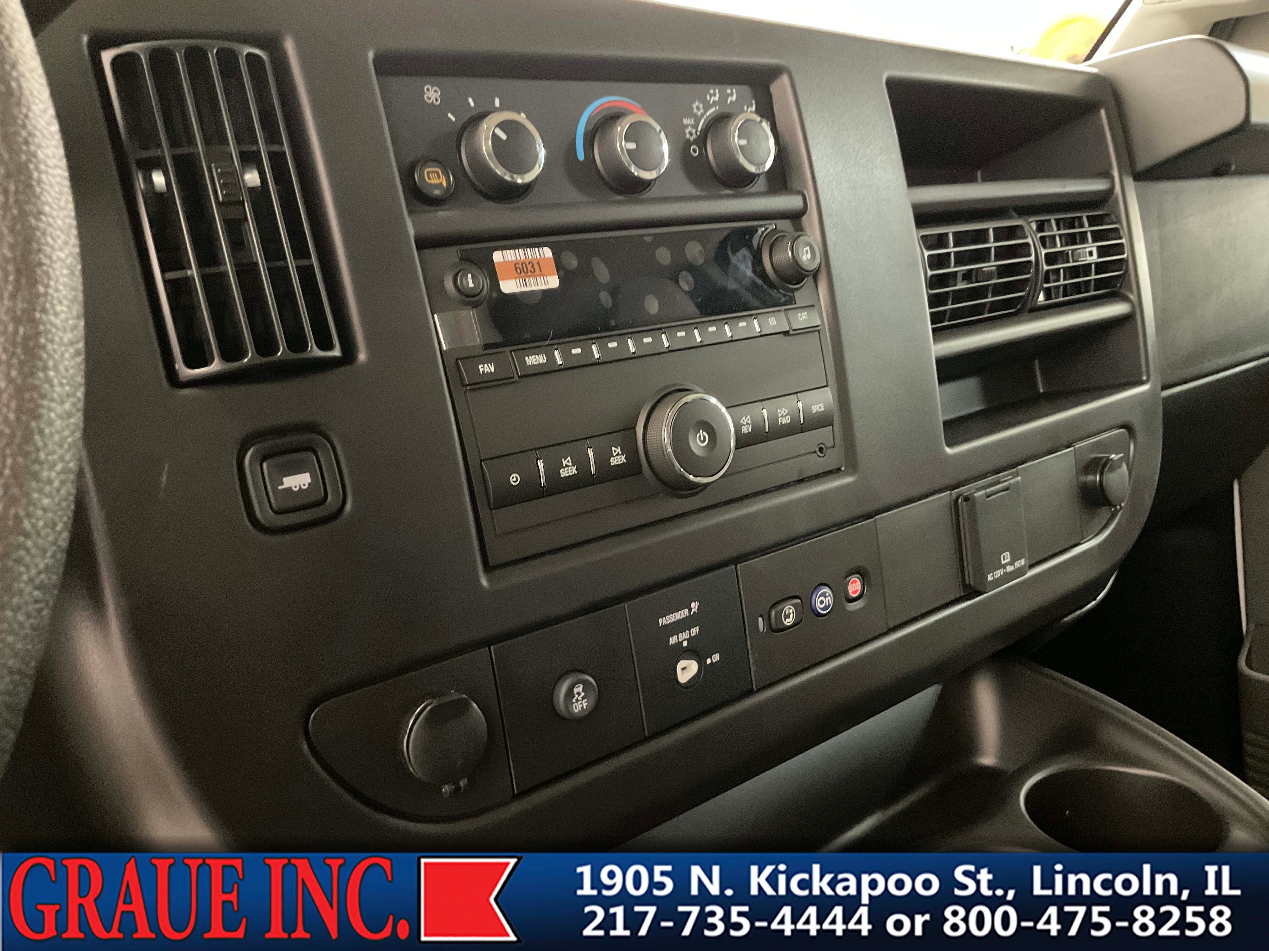 2025 Chevrolet Express Cargo 2500 WT