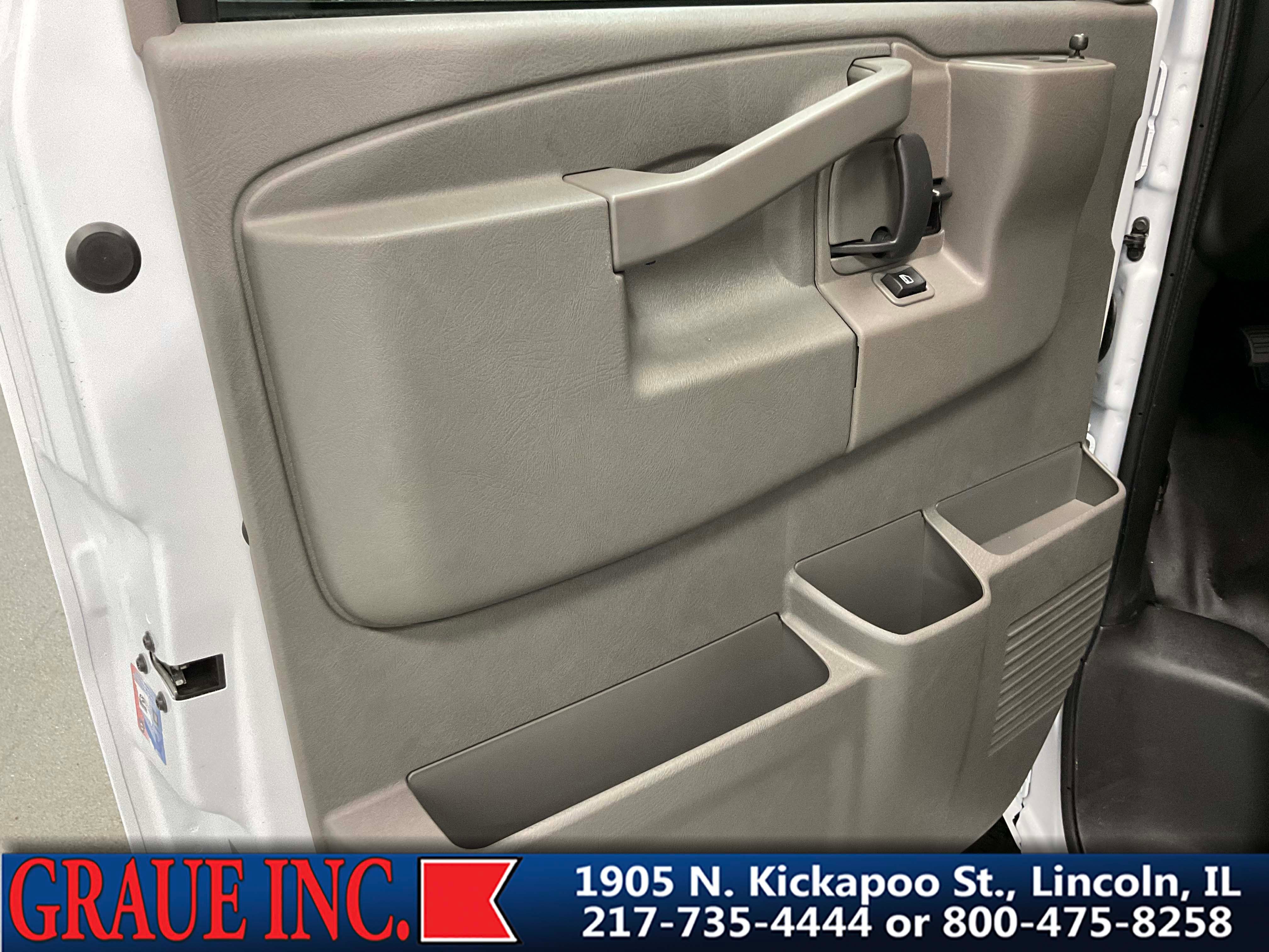 2025 Chevrolet Express Cargo 2500 WT