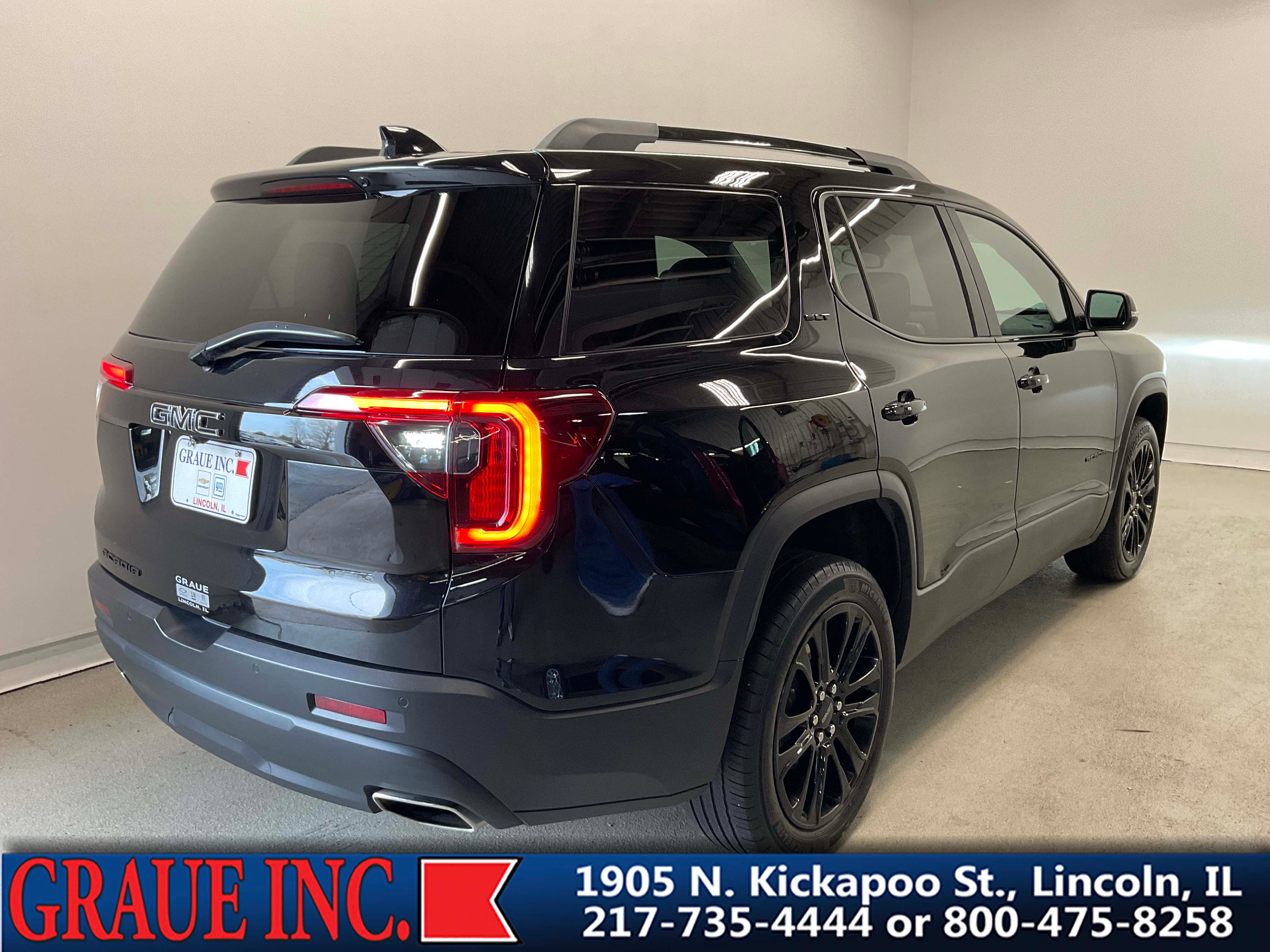 2023 GMC Acadia SLT