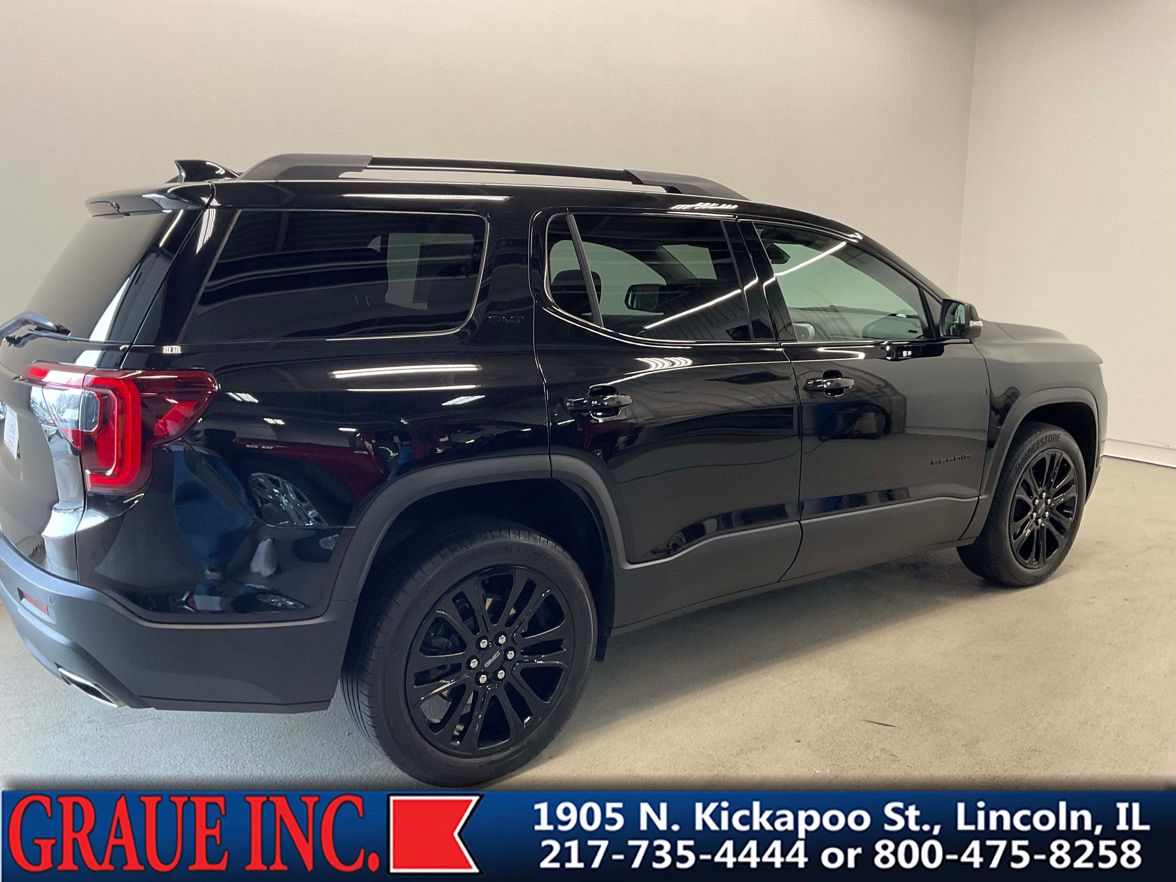 2023 GMC Acadia SLT