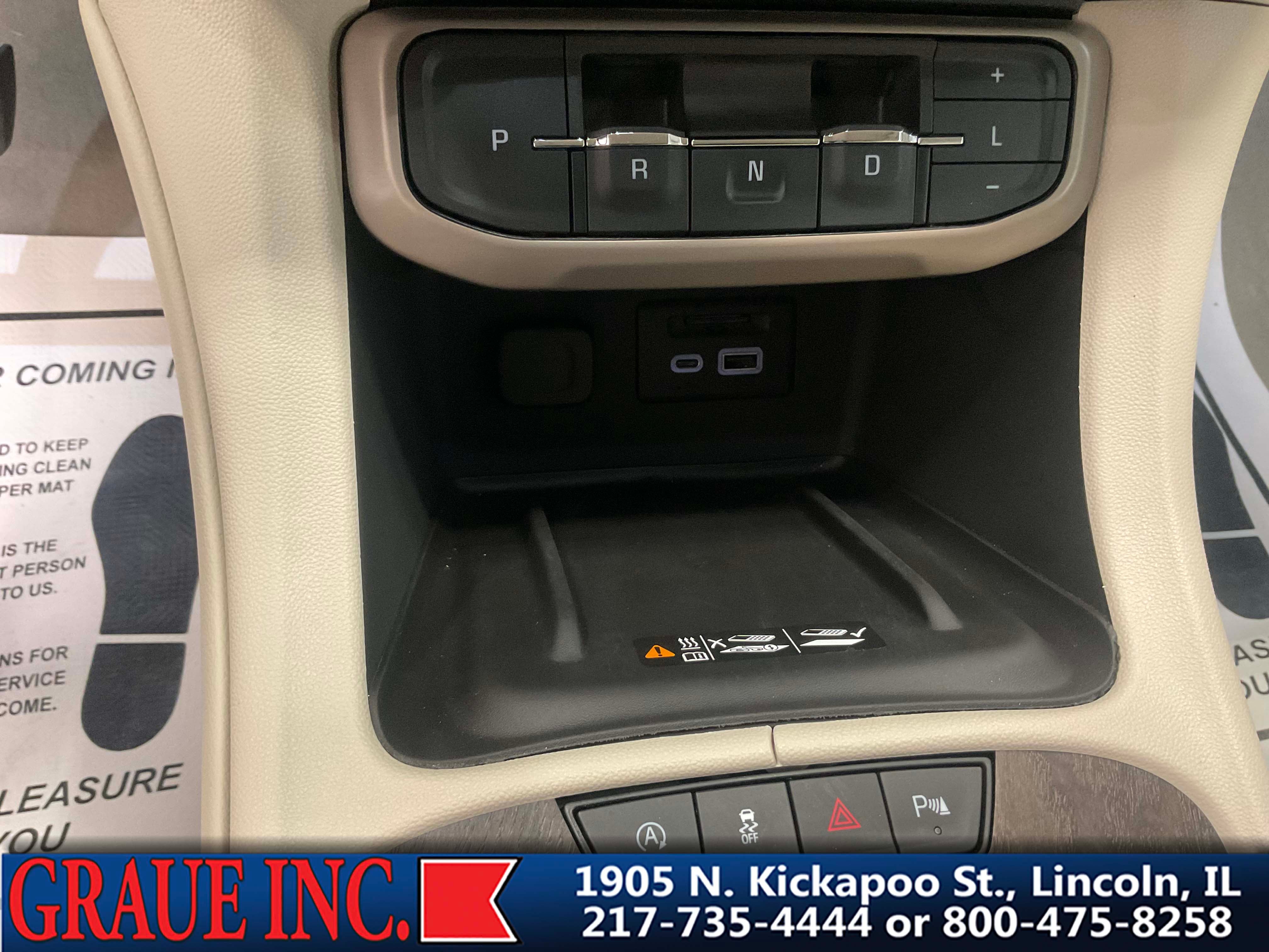 2023 GMC Acadia Denali