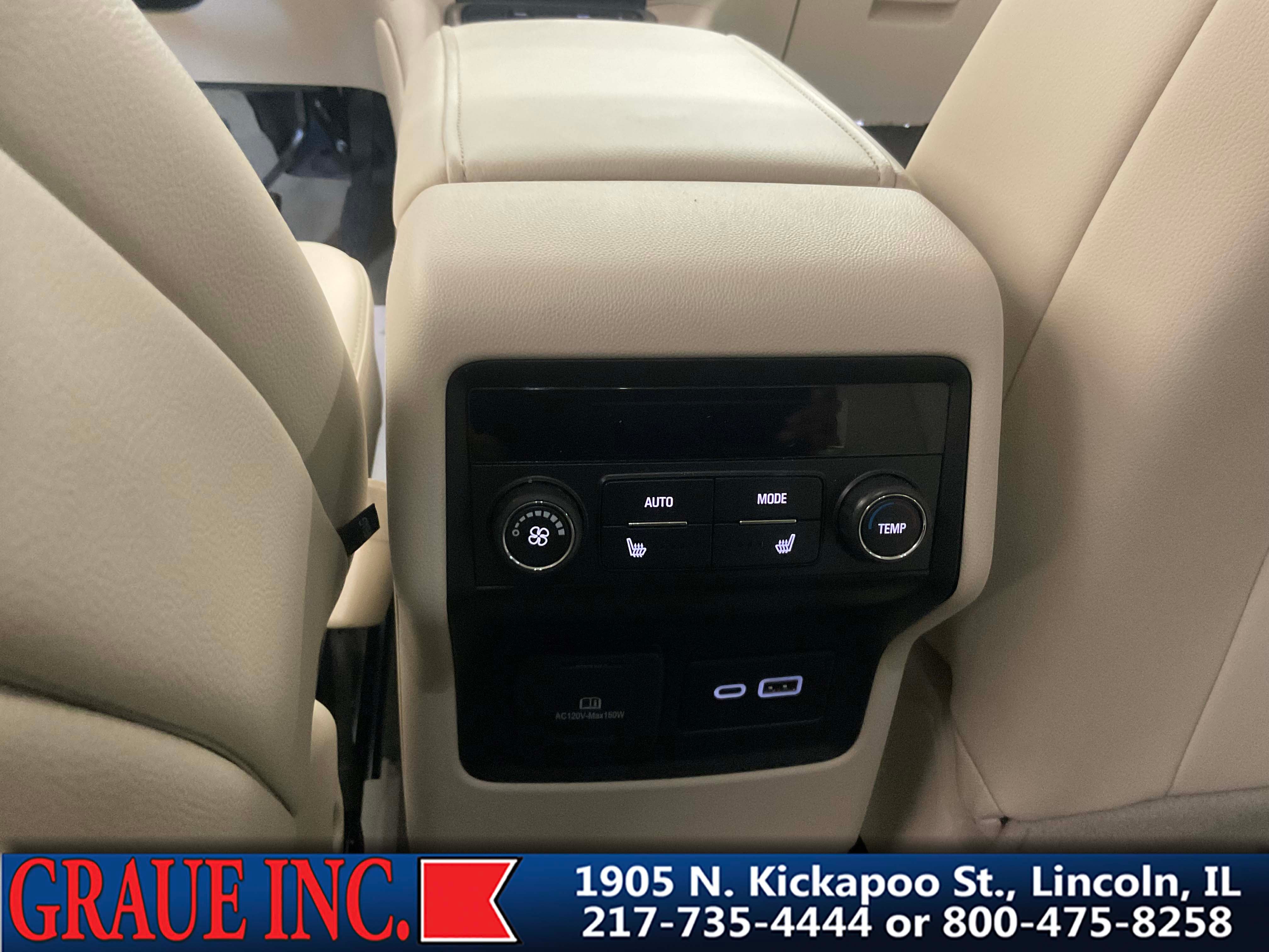 2023 GMC Acadia Denali