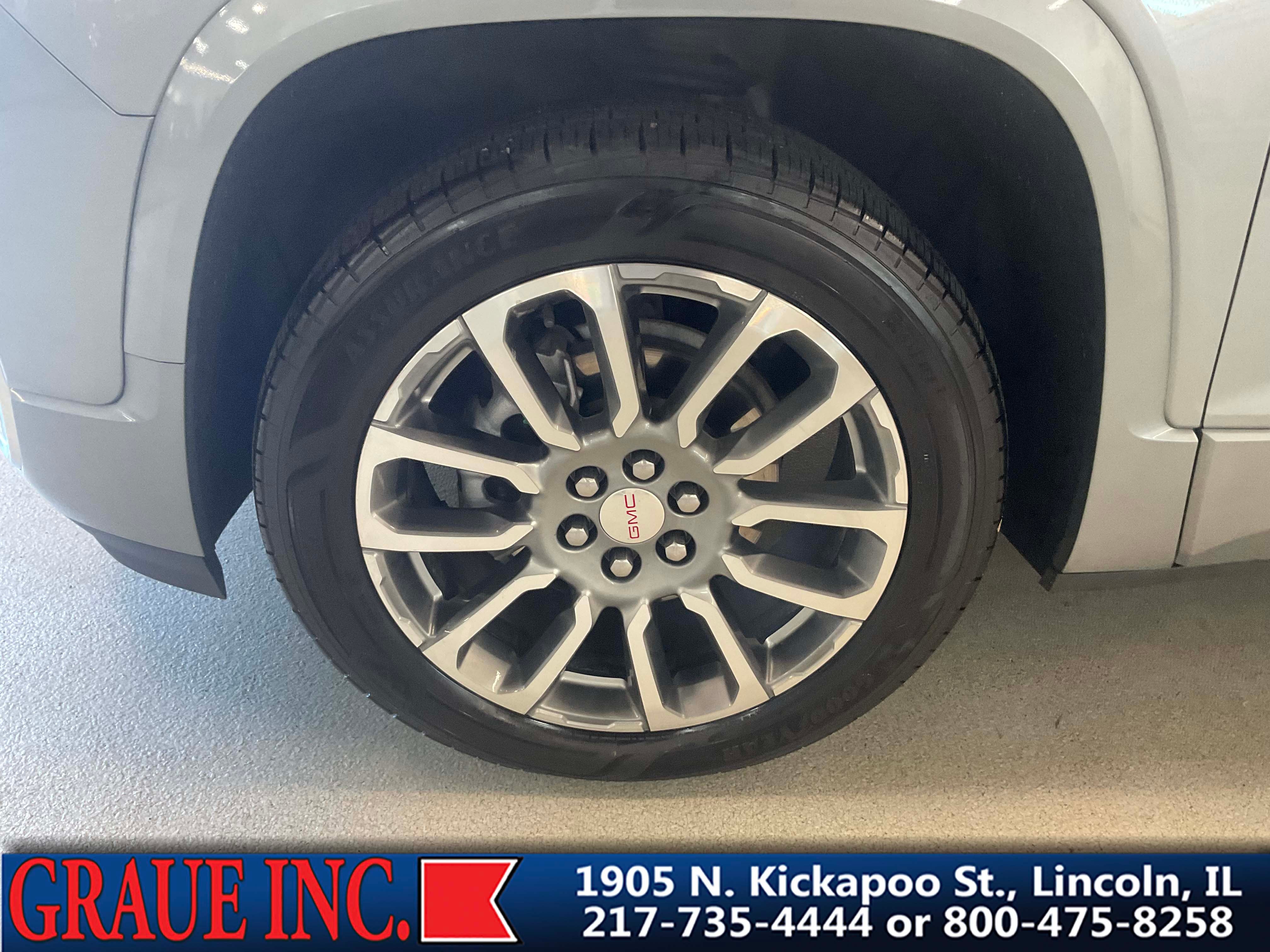 2023 GMC Acadia Denali