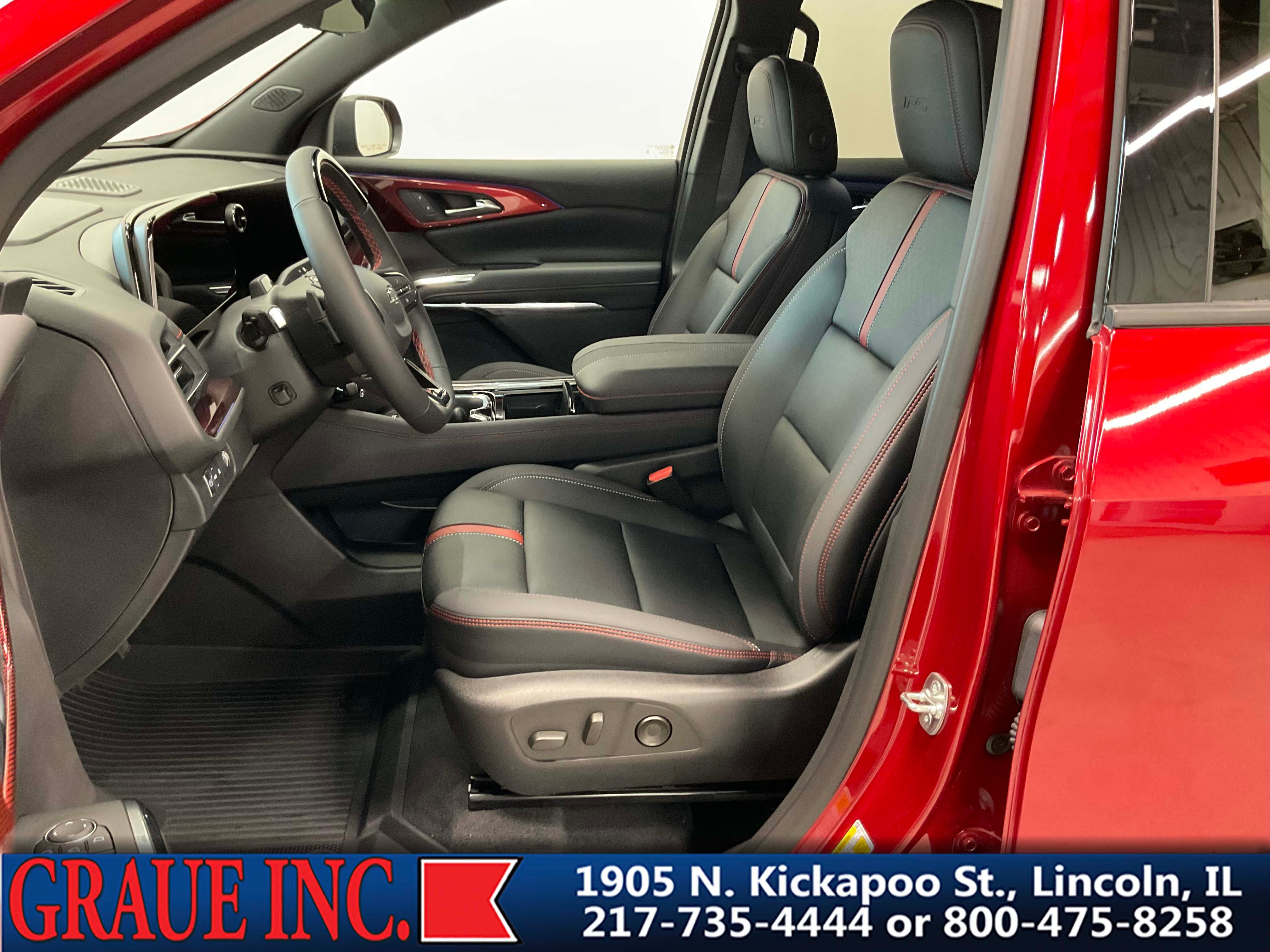 2025 Chevrolet Traverse RS