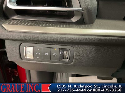 2024 Chevrolet Traverse LT