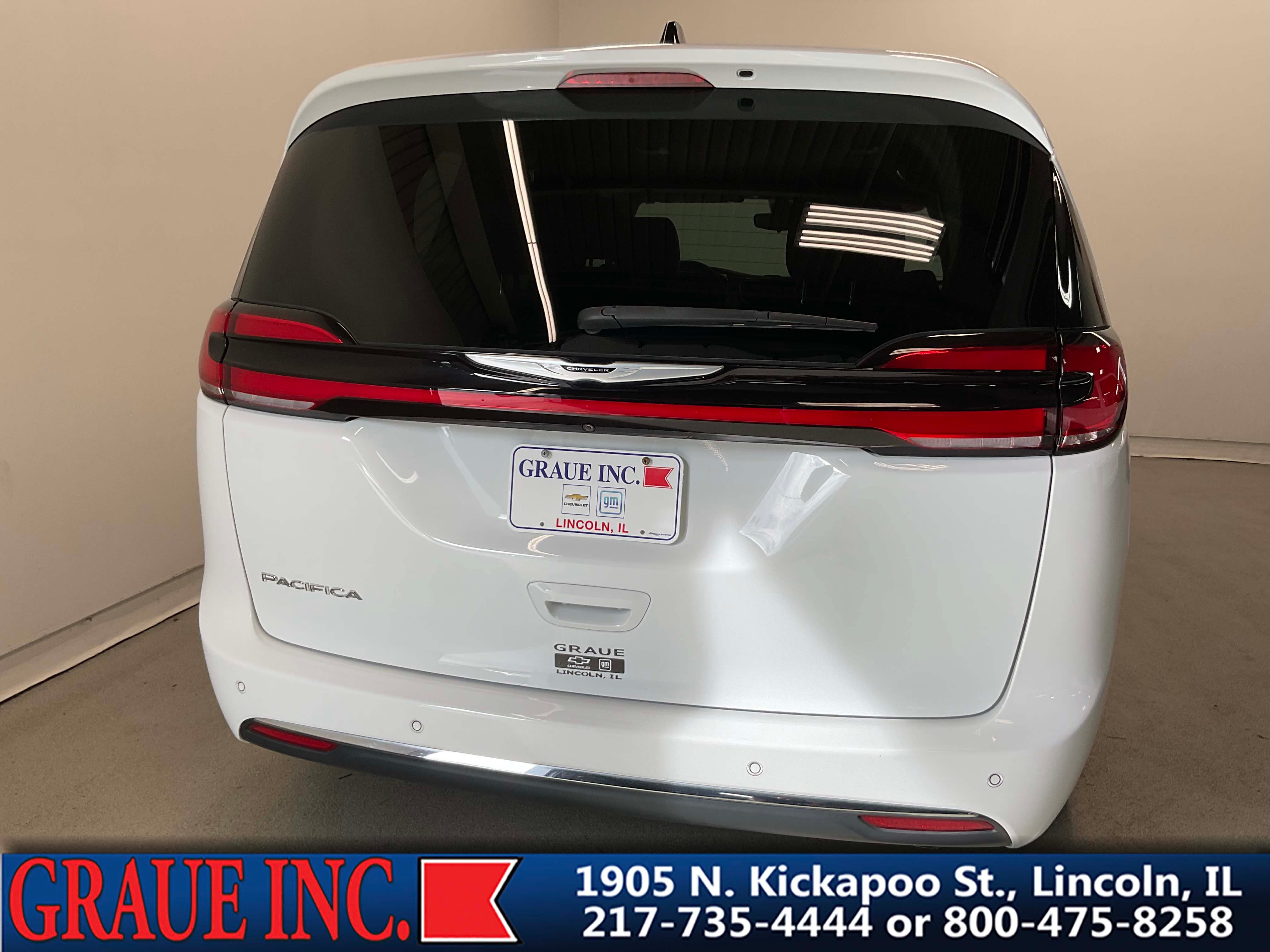 2024 Chrysler Pacifica Touring L