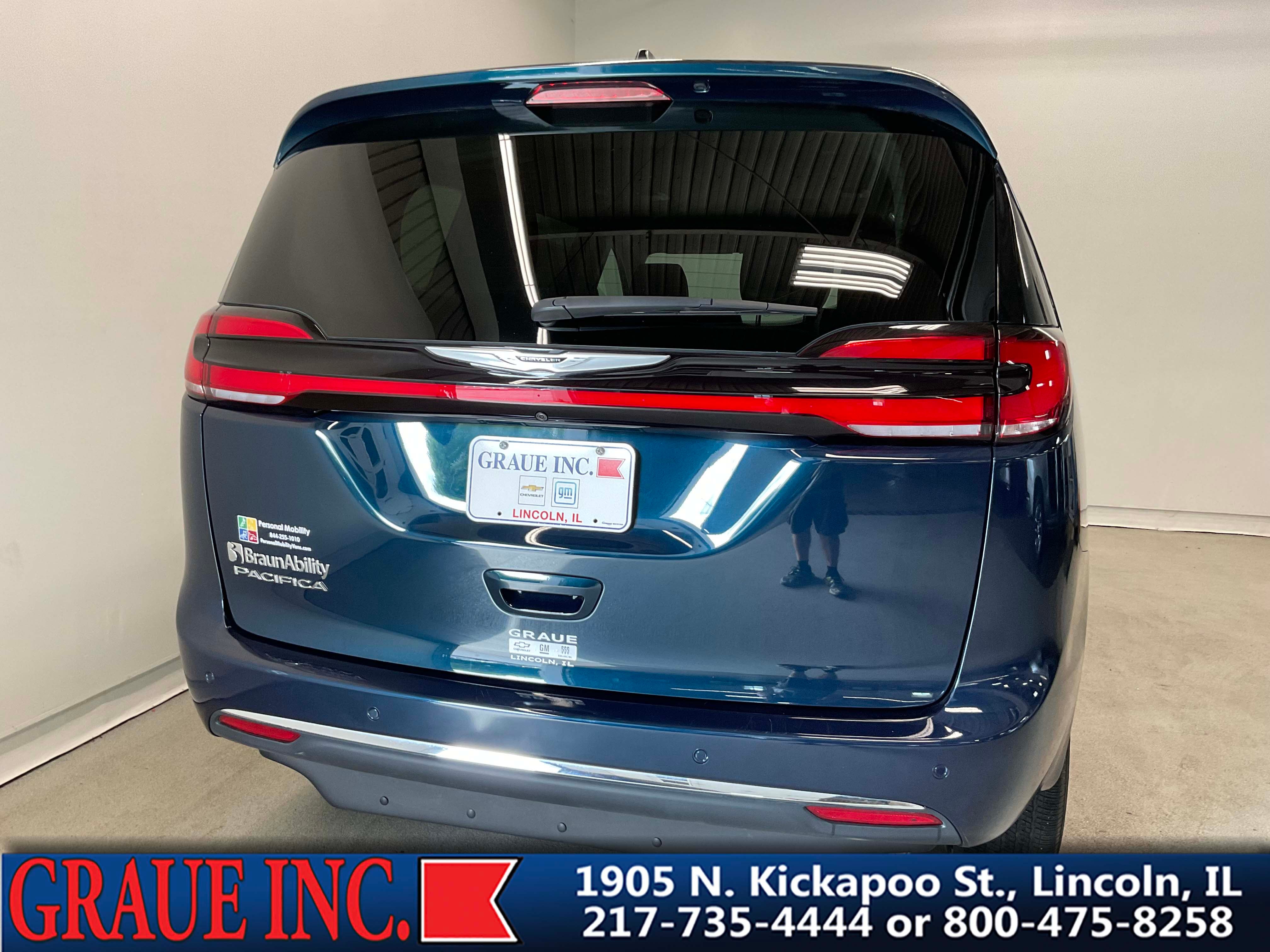 2024 Chrysler Pacifica Touring L