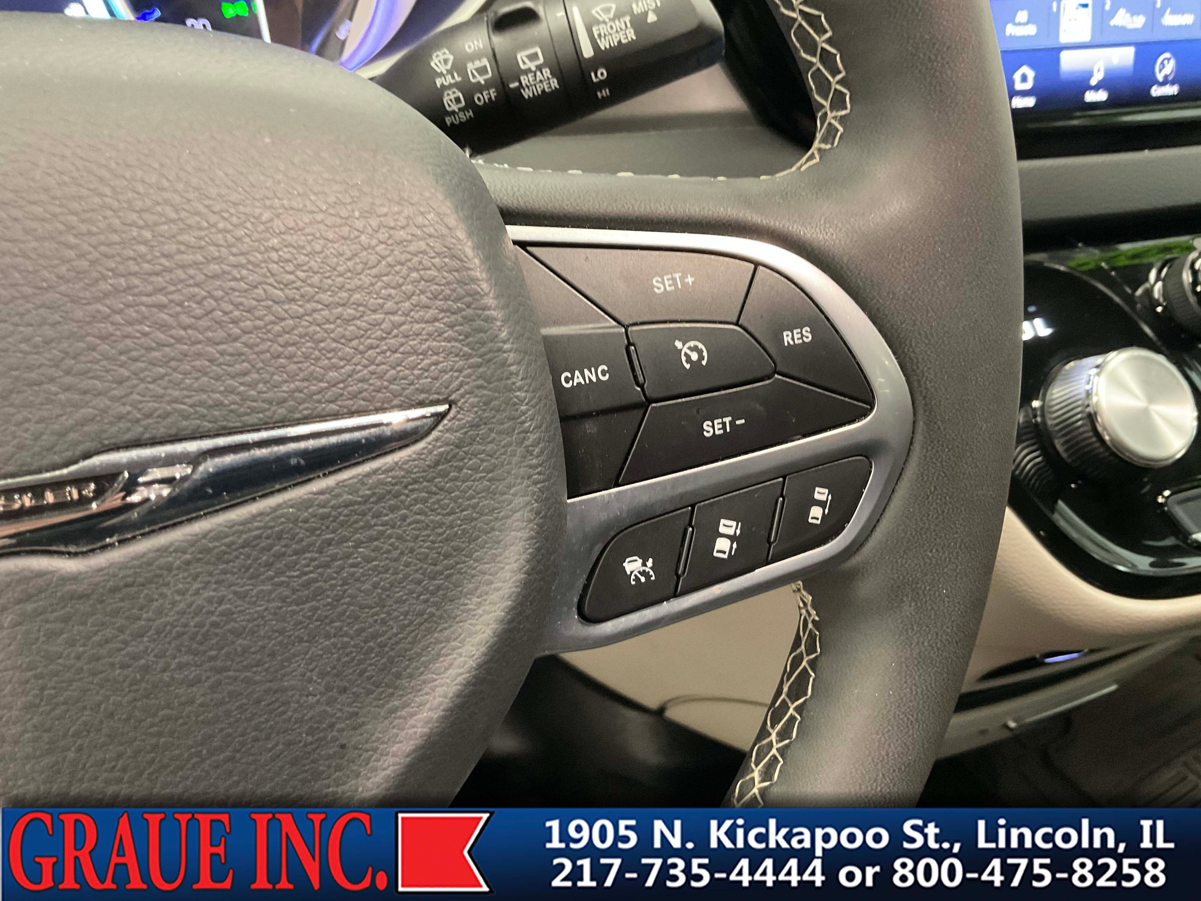 2024 Chrysler Pacifica Touring L