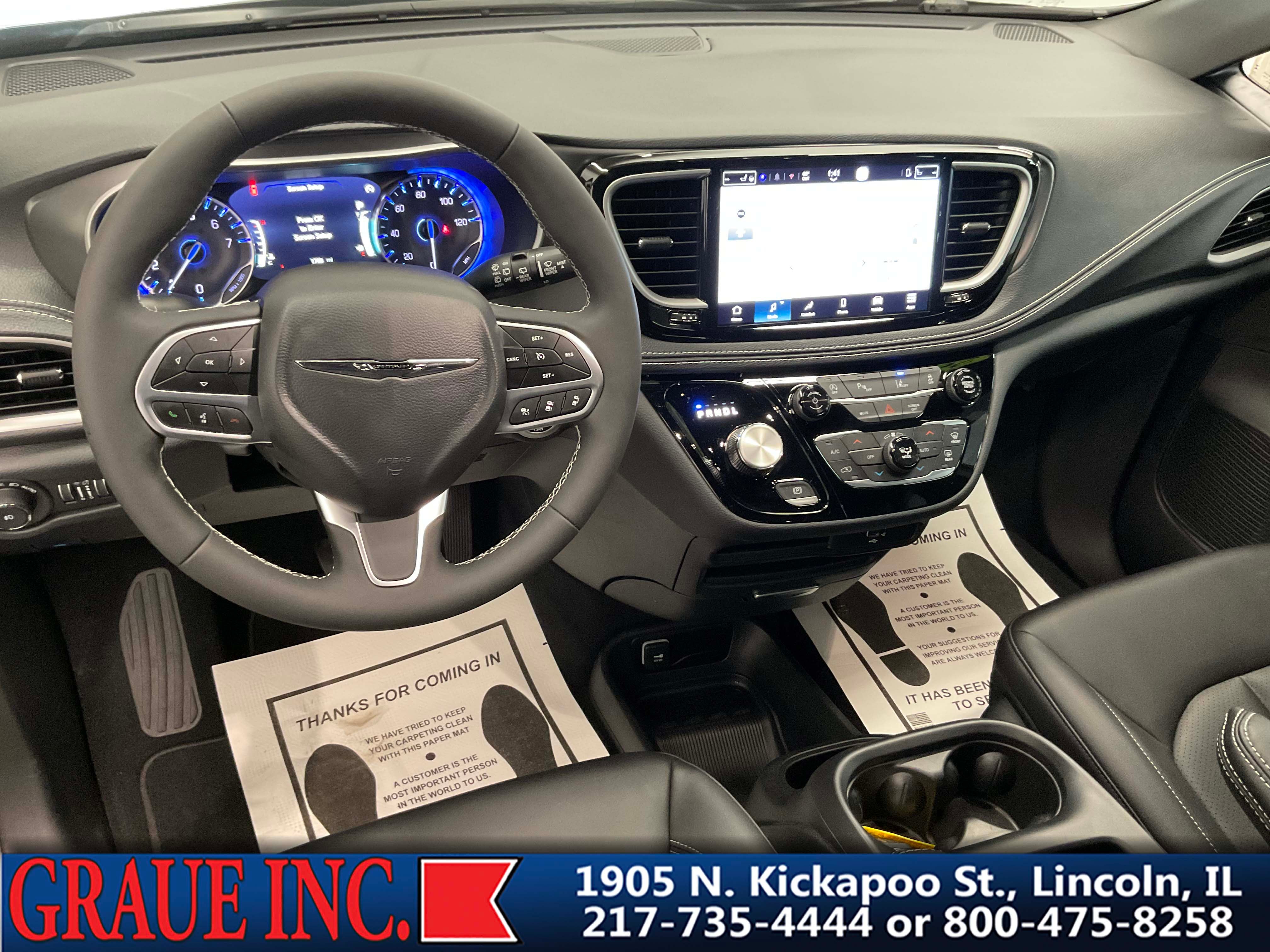 2026 Chrysler Pacifica Select