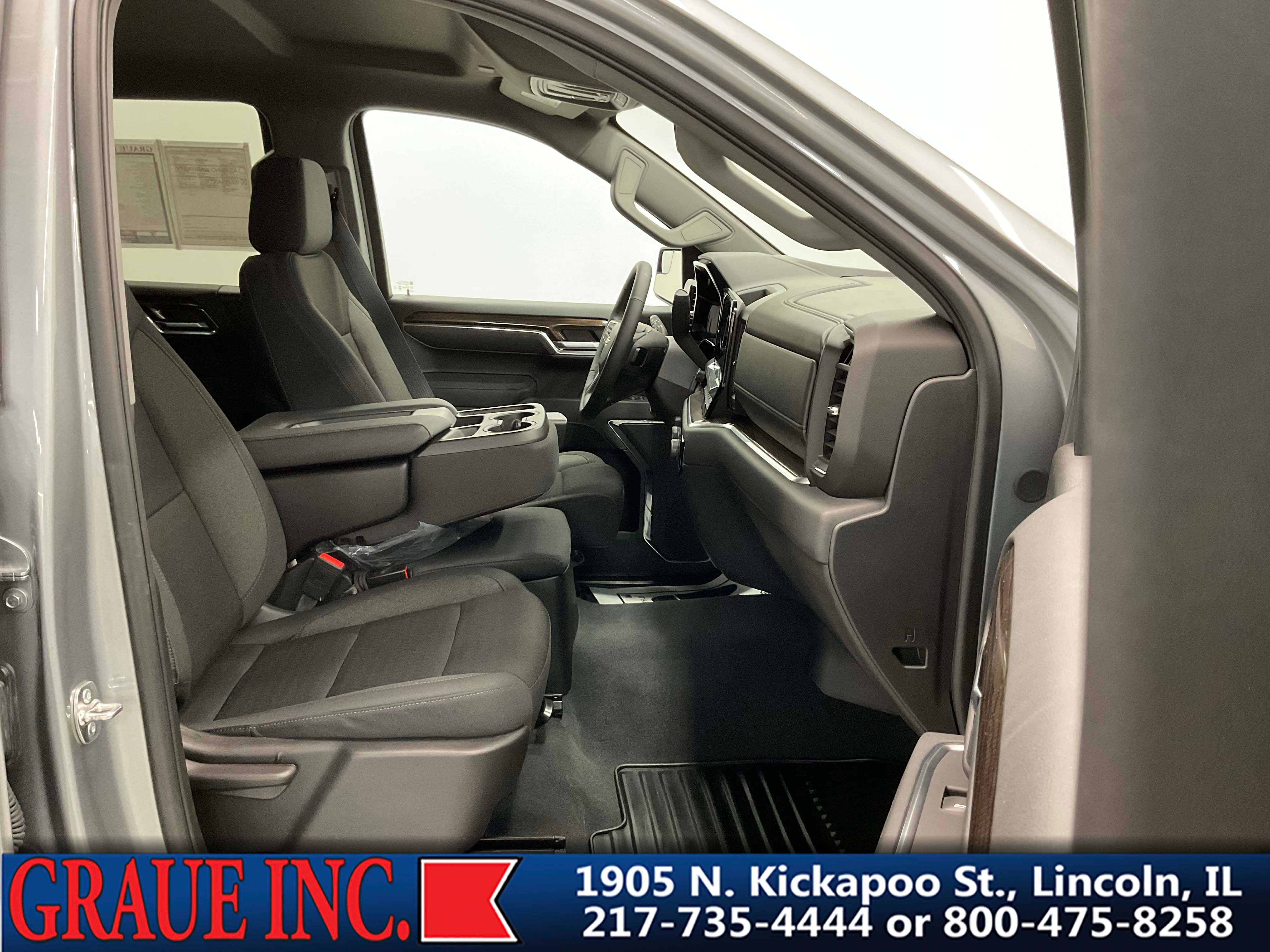 2025 Chevrolet Silverado 1500 LT (2FL)