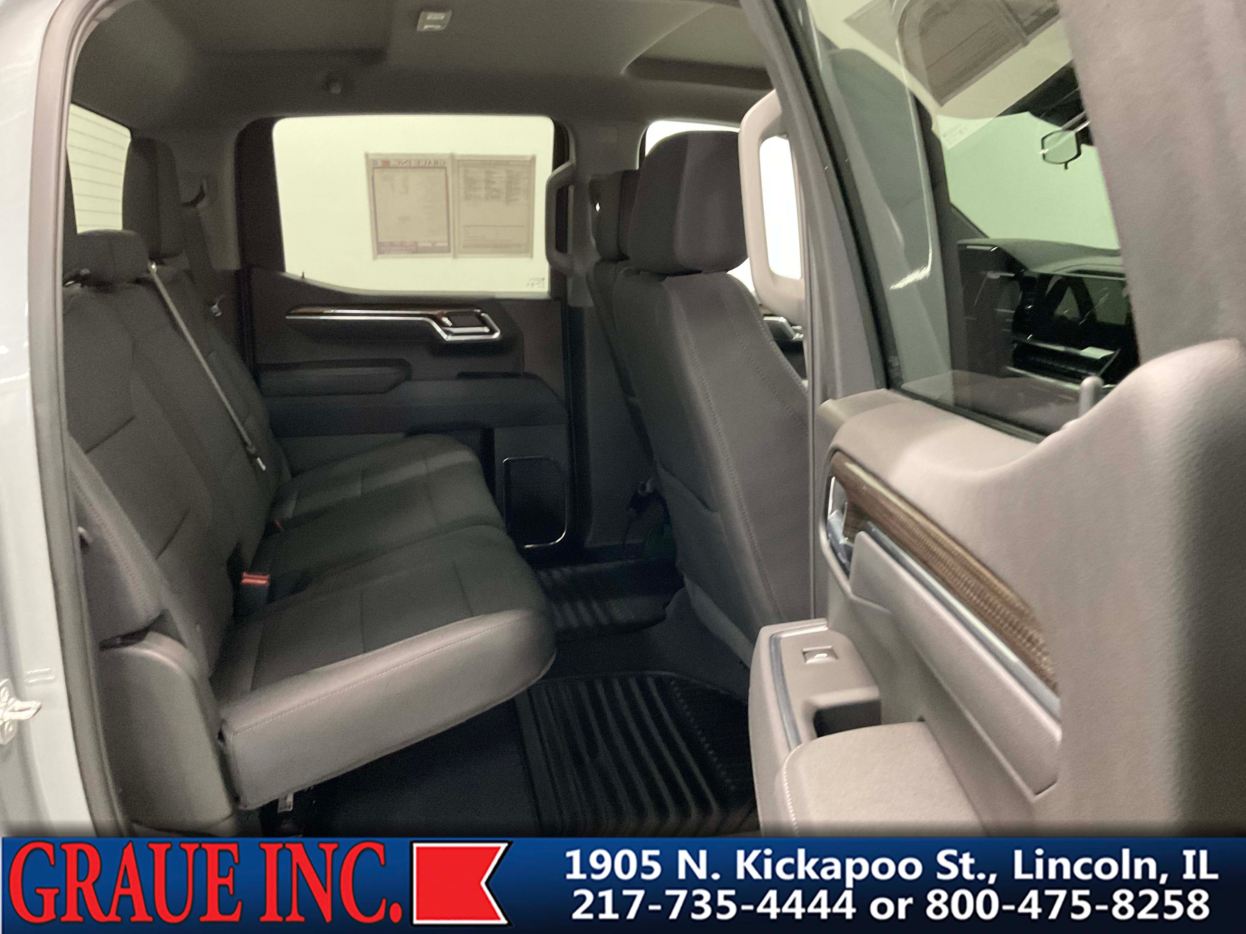 2025 Chevrolet Silverado 1500 LT (2FL)