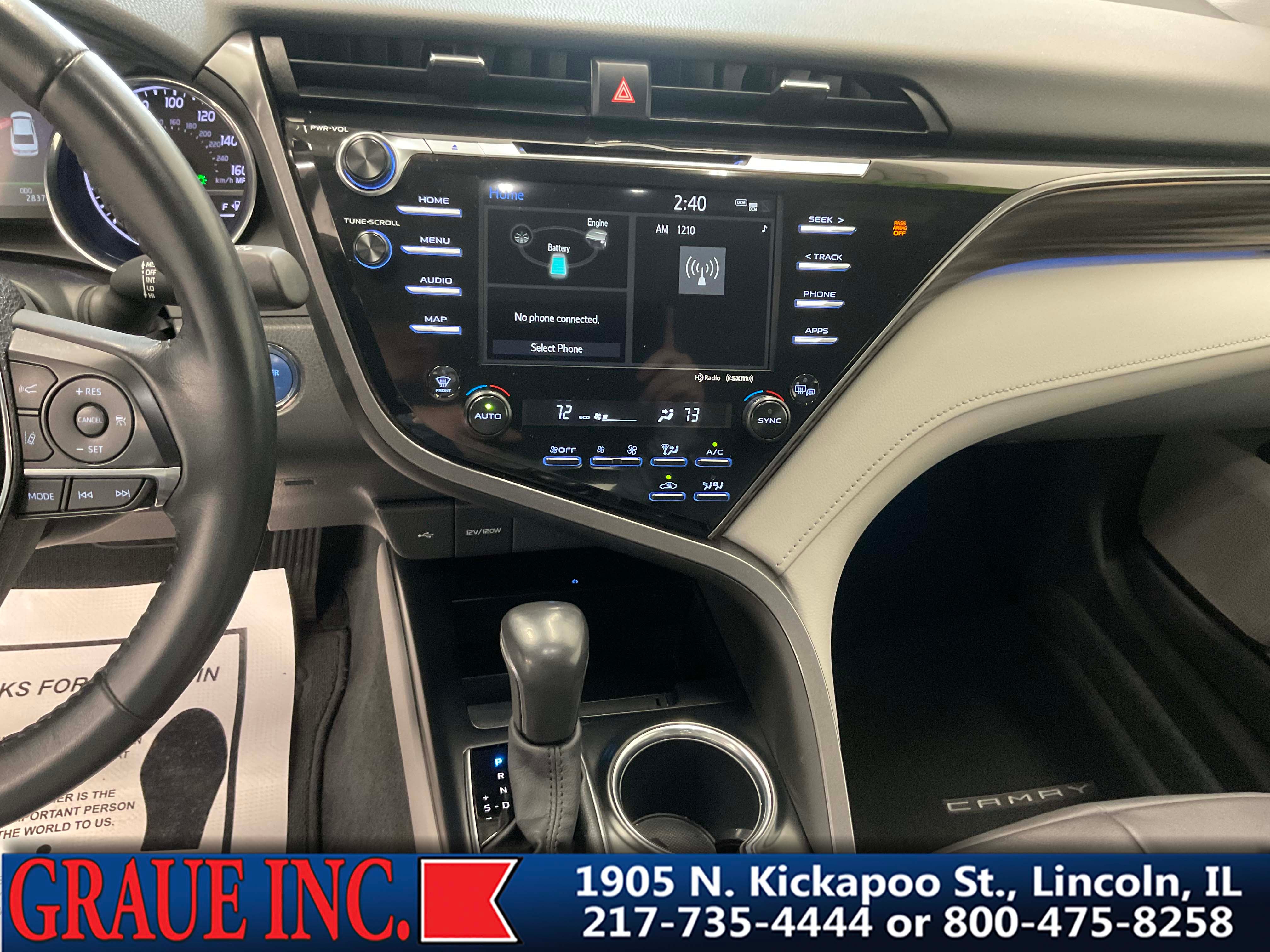 2020 Toyota Camry Hybrid XLE