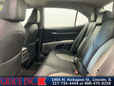 2020 Toyota Camry Hybrid XLE