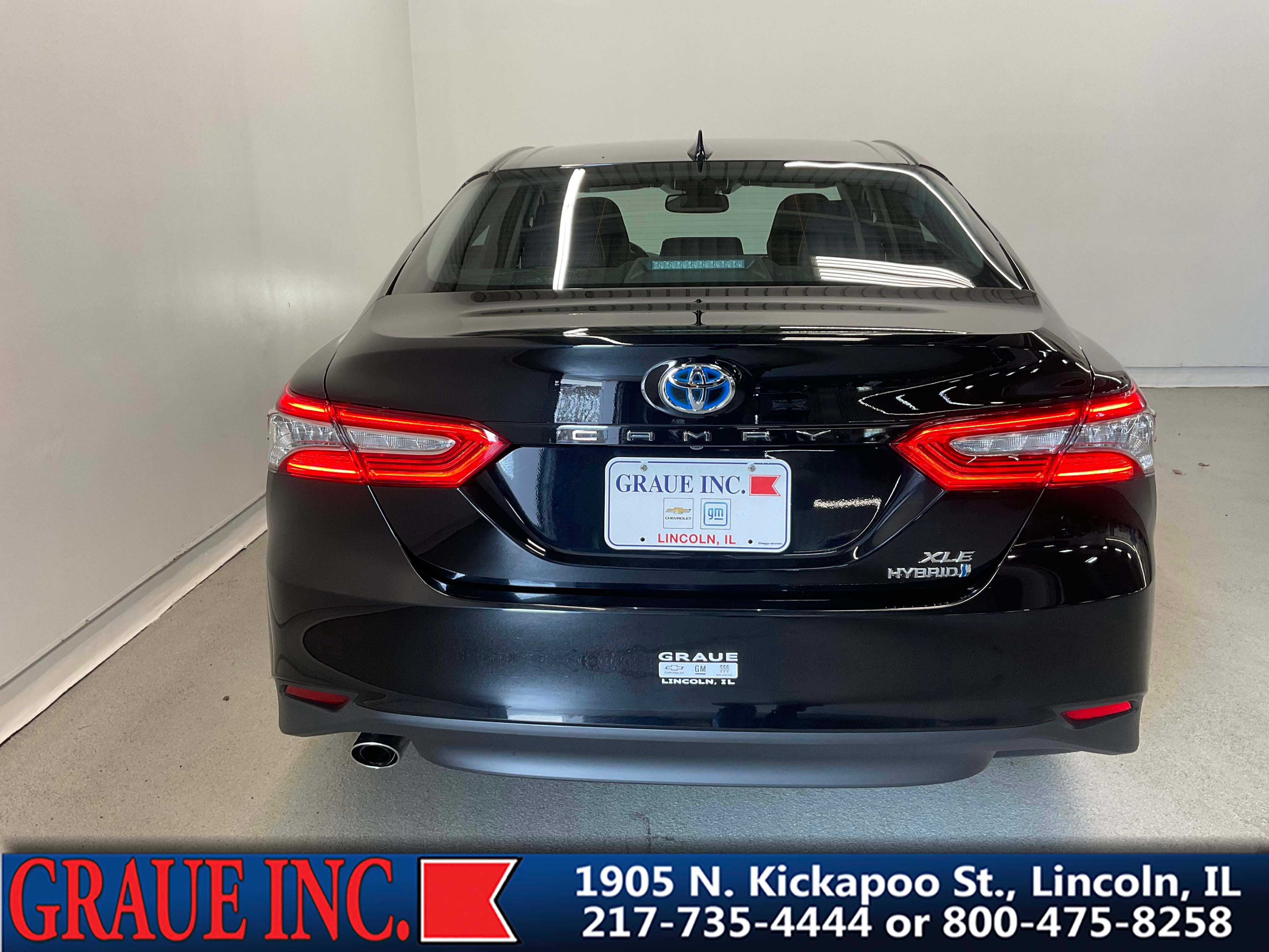 2020 Toyota Camry Hybrid XLE