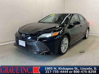 2020 Toyota Camry Hybrid XLE