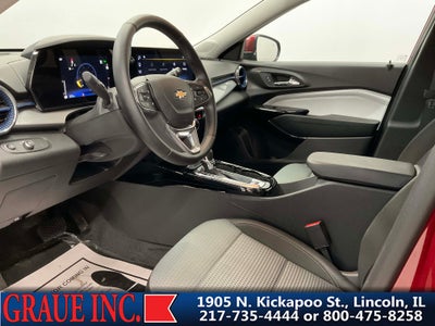 2025 Chevrolet Trax LT