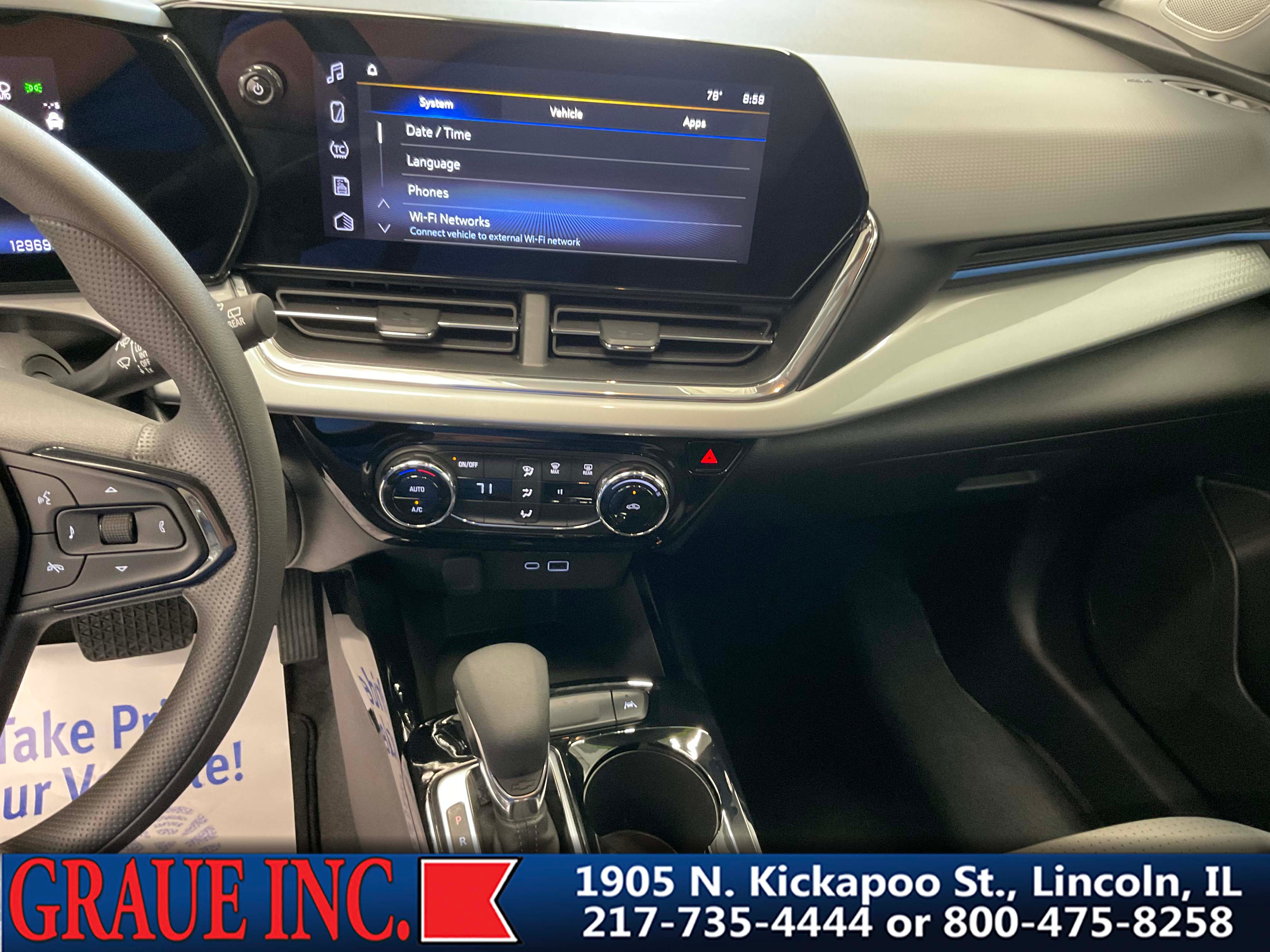 2025 Chevrolet Trax LT